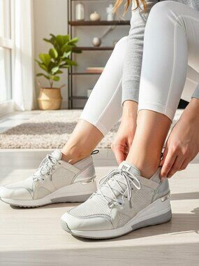 Michael Kors Liv Trainer Wedge White and Silver sneakers Size 10